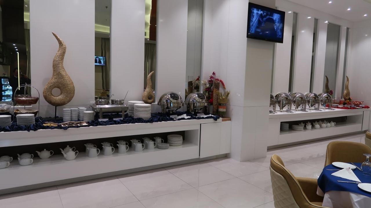 Pars International Hotel Manama Eksteriør billede