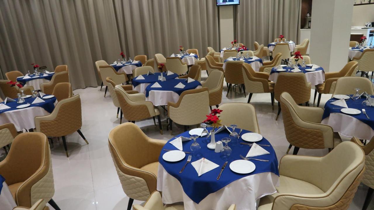 Pars International Hotel Manama Eksteriør billede
